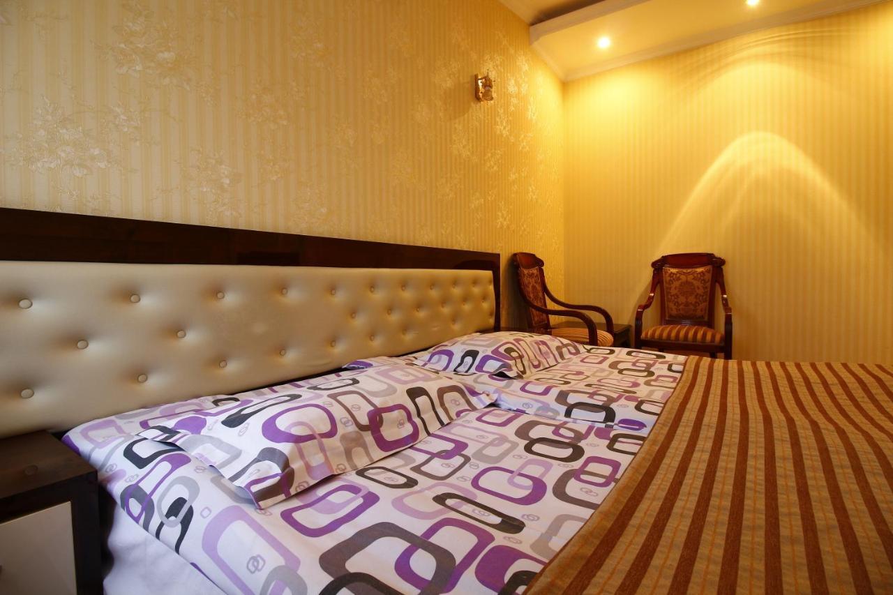 Sanata Hotell Tbilisi Exteriör bild